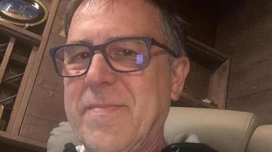 Il padre muore, lui guarisce: «Adesso riapro l’hotel che ha fondato lui»