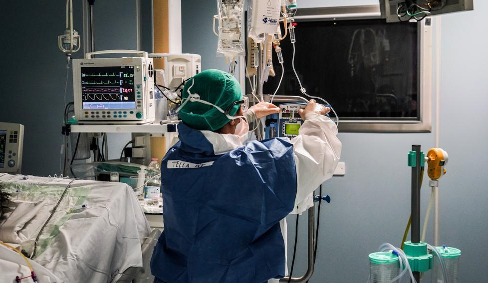 Sempre meno ricoverati per il contagio: al Versilia chiude uno dei due reparti Covid-19 