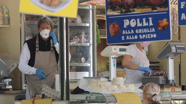 Banchi alimentari al mercato: scusate il ritardo
