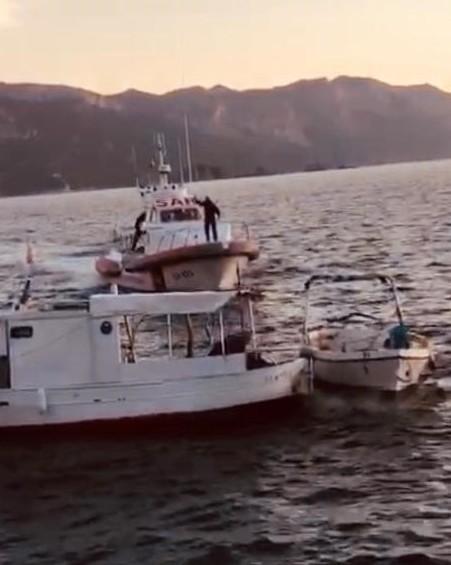 Arbatax, 70enne esce in barca e finisce in acqua: salvato 
