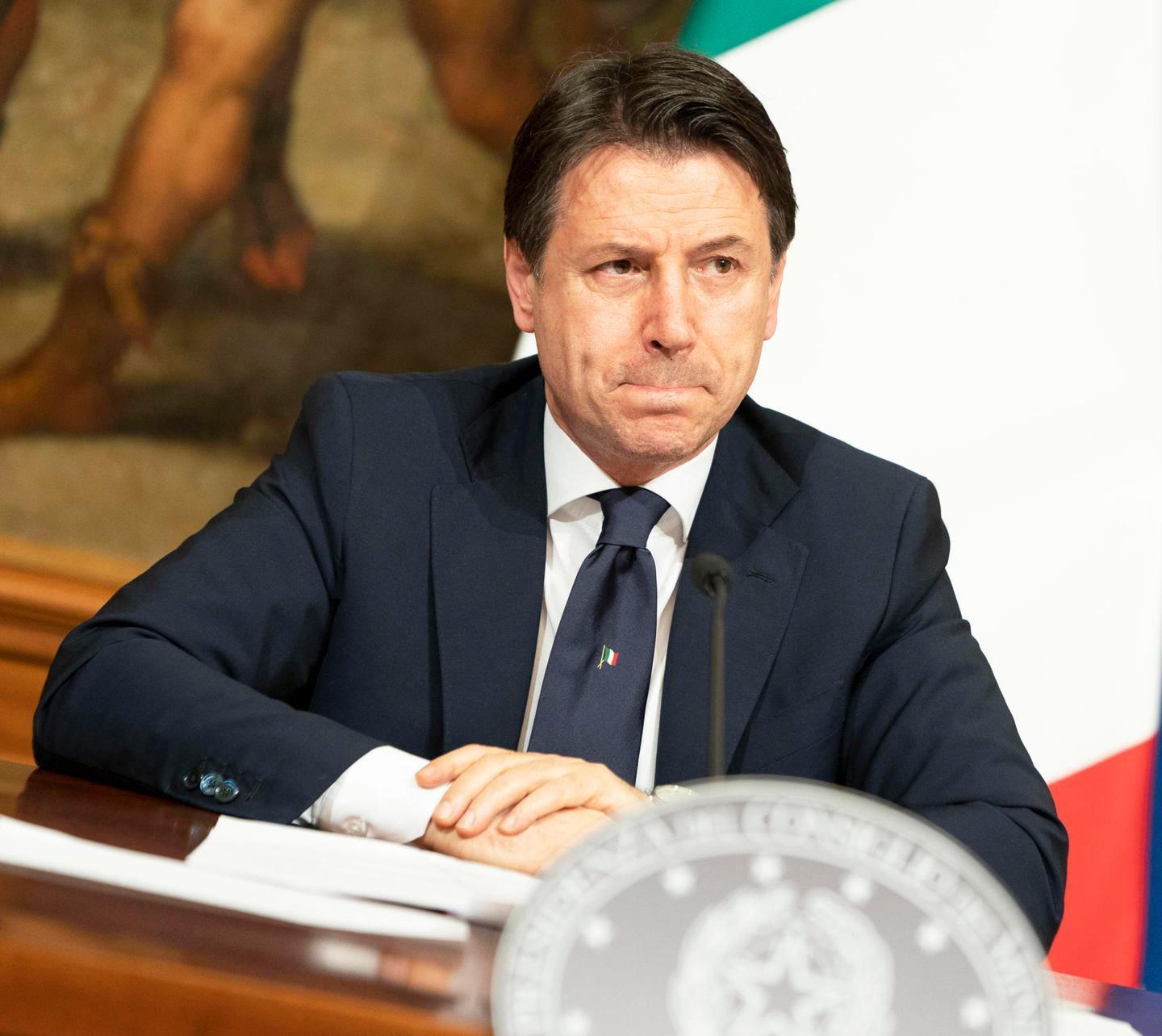 Conte cerca di sminare Renzi 
