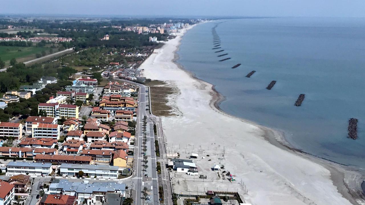 Stagione balneare, l’ira degli imprenditori