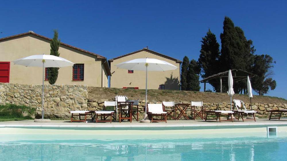 Al lavoro in fattoria: un cuoco e un lavapiatti