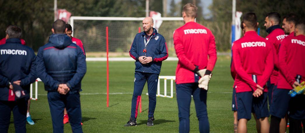 Il Cagliari scalda i motori, Asseminello riapre lunedì