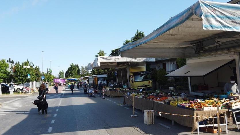A Certaldo il mercato alimentare riapre i battenti senza intoppi e code