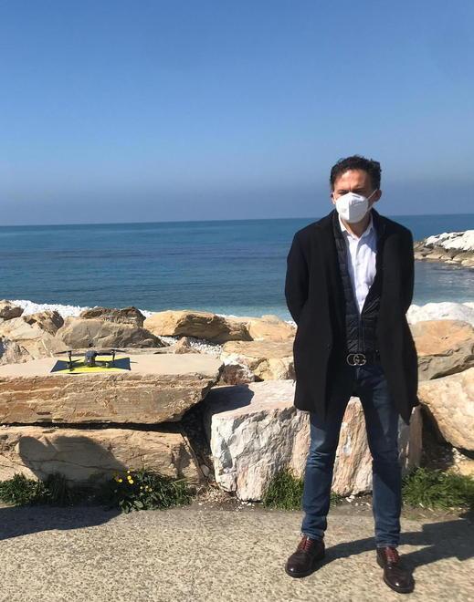 Pisa riapre le spiagge ma solo per i residenti ed è vietato prendere il sole 