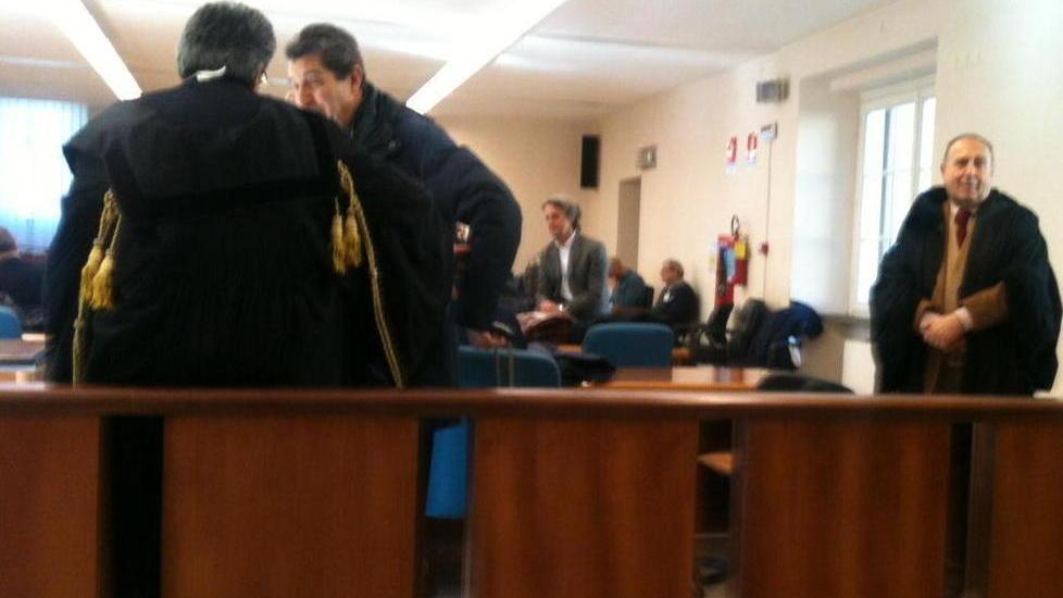 Dopo 60 giorni di stop martedì udienza gup con arrestati per droga
