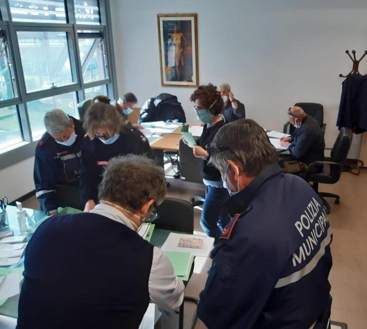 Buoni alimentari, reddito minimo mensile di 500 euro 
