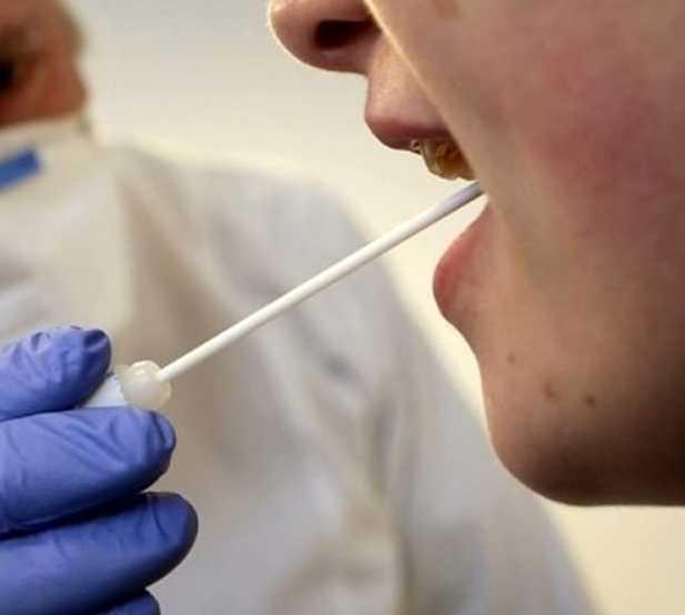 Intera famiglia con i sintomi del covid La Assl: «Non li abbiamo abbandonati»