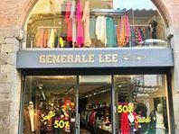Come negli anni ’60 col furgoncino Quick Moda riparte dalle origini 