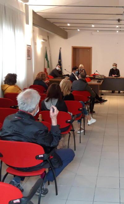 Pressing di estetiste e acconciatori: fateci riaprire già dal 18 maggio