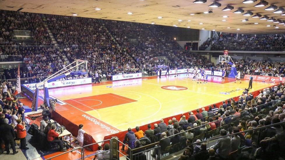 Cinque soci, tutti alla pari nel nuovo club biancorosso
