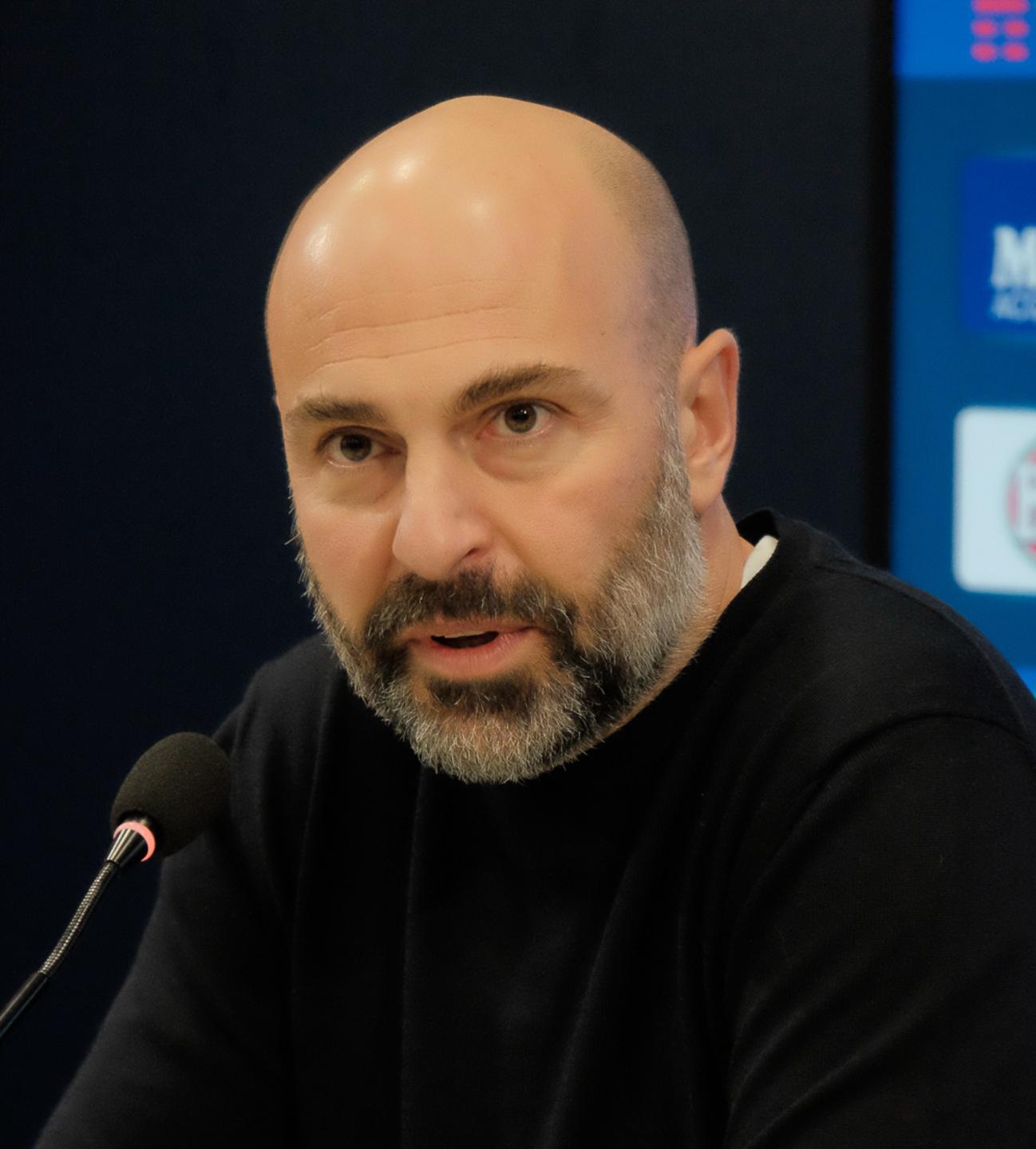 Il Cagliari riapre i cancelli di Assemini 