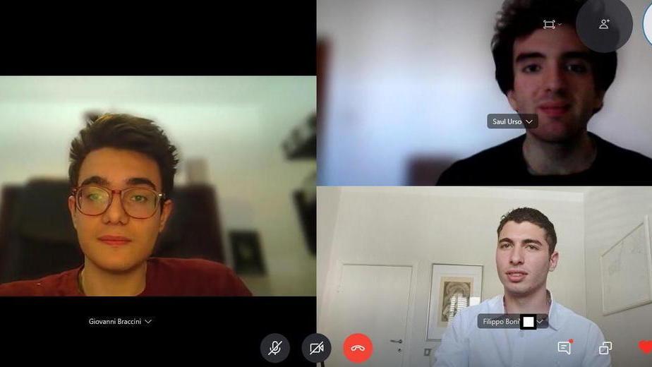 I tre ragazzi durante una chiamata su Skype, da sinistra Braccini, Urso, Boni