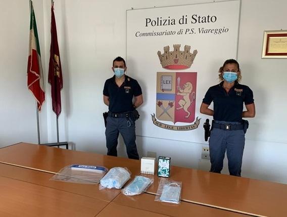 Vendeva mascherine in strada, denunciato 55enne viareggino
