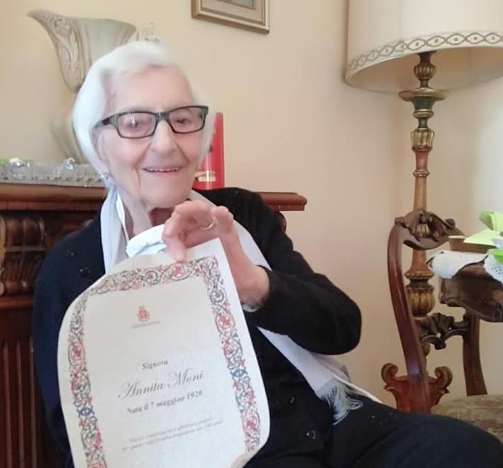 Annita Moni compie un secolo di vita con due pandemie