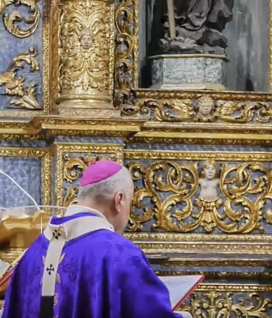 «Con le chiese riaprano le scuole» 