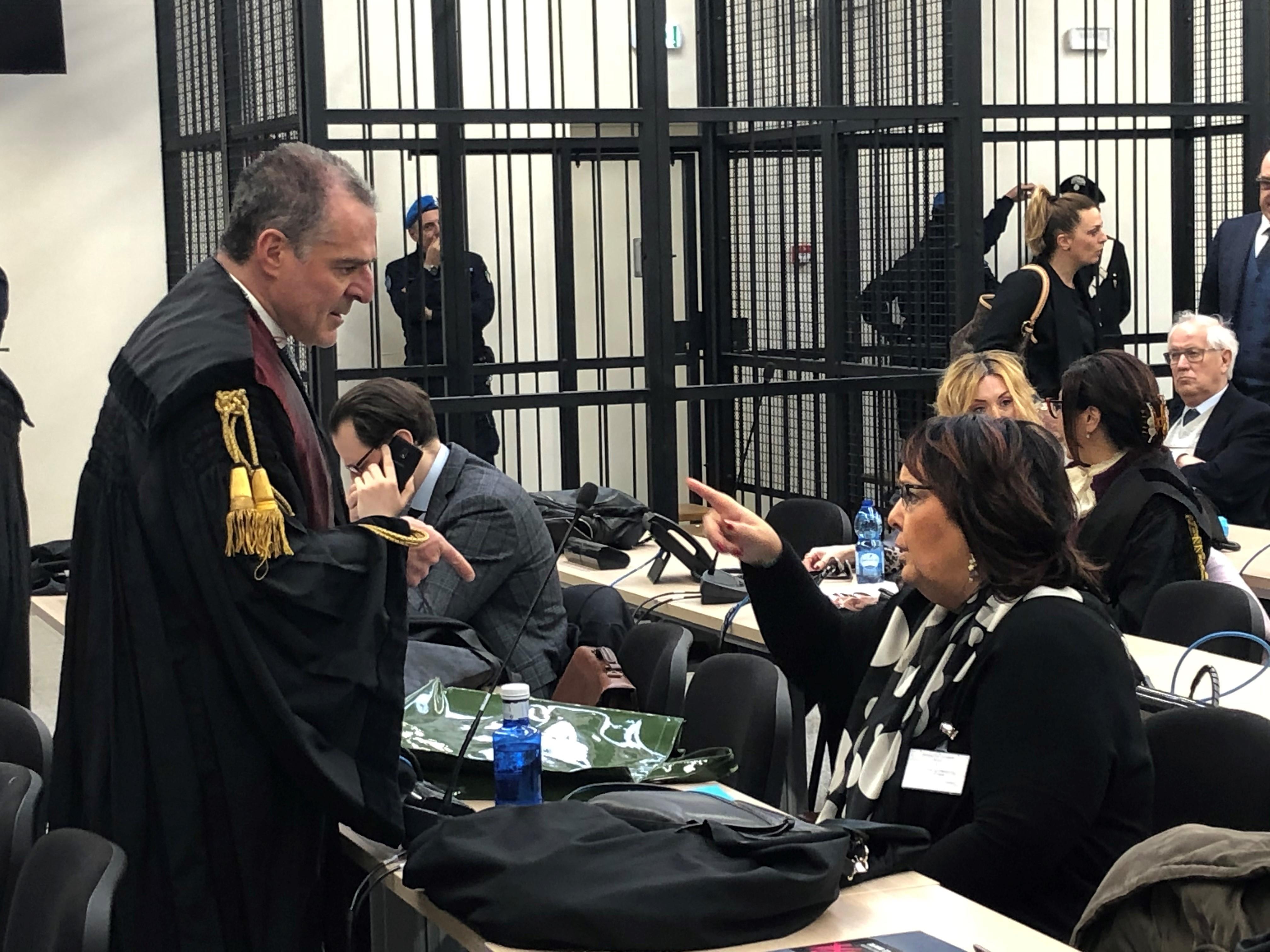 Processo d'appello per Aemilia: aula a numero ridotto, è caos 