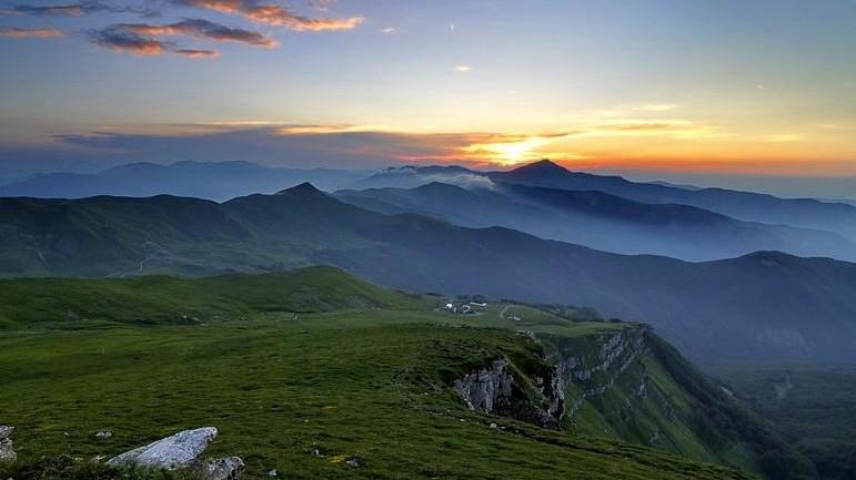 Emilia Romagna, dall'Appennino alla Riviera «Turismo in sofferenza ma con il bonus vacanze avremo una reazione»