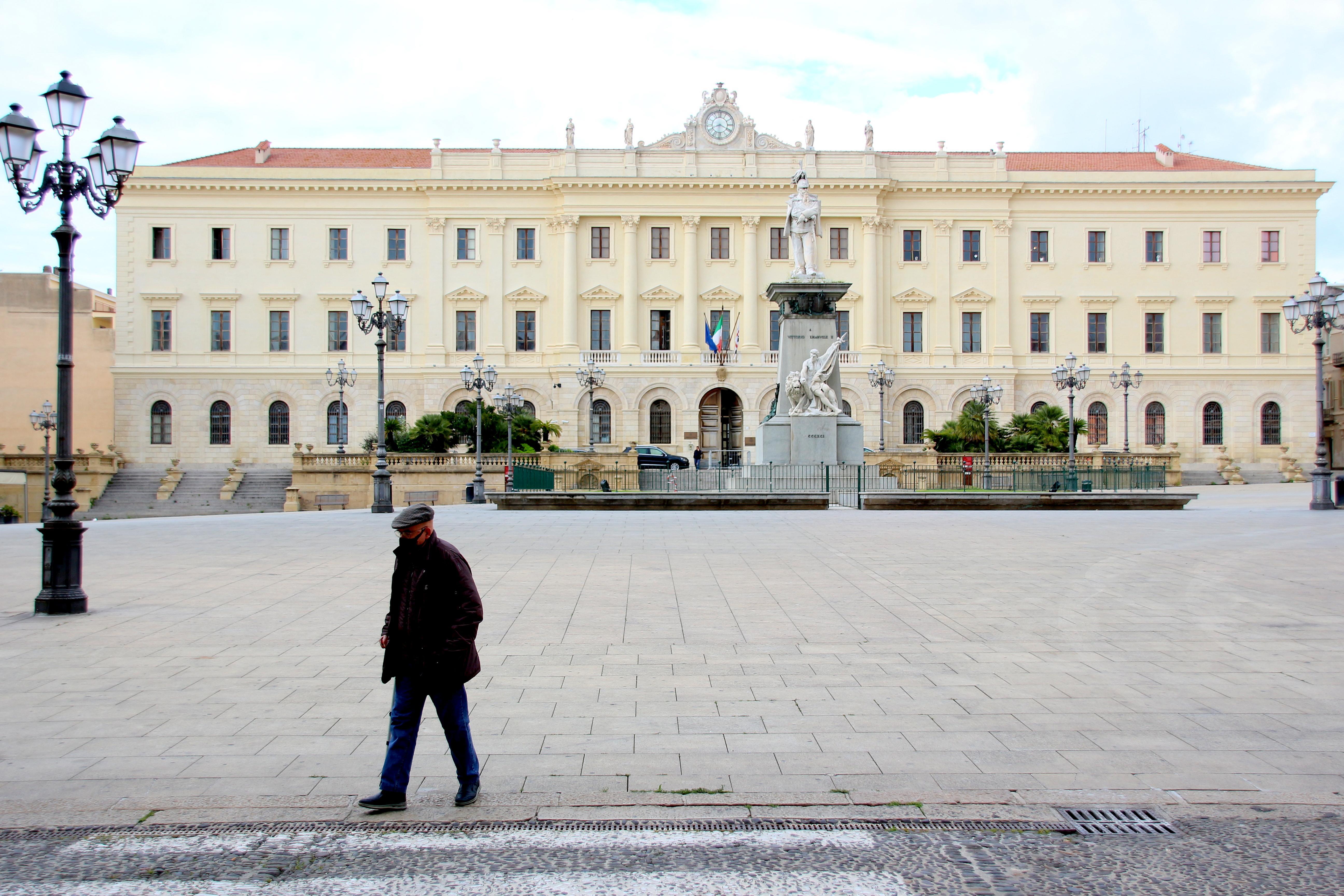 Sassari, il fattore Rt a 0,96 esclude la possibilità di riaperture anticipate