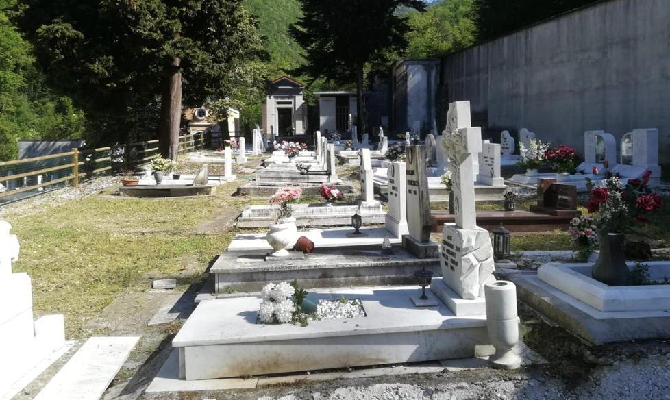Carrara, l’annuncio di Nausicaa: da lunedì 11 riaprono i cimiteri comunali 