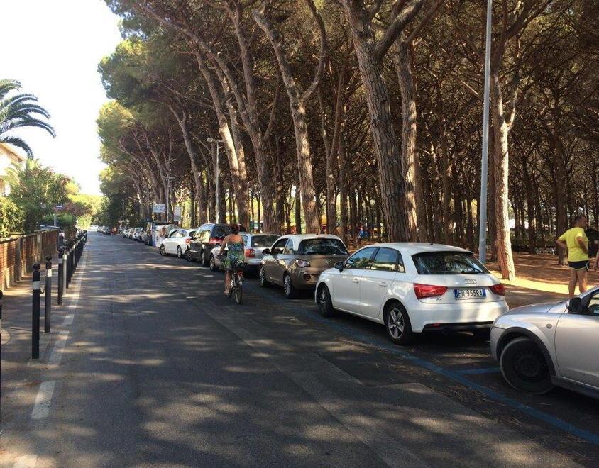 A Cecina ridotte Tari e imposta di soggiorno, via gli stalli blu sulle strade di Marina 