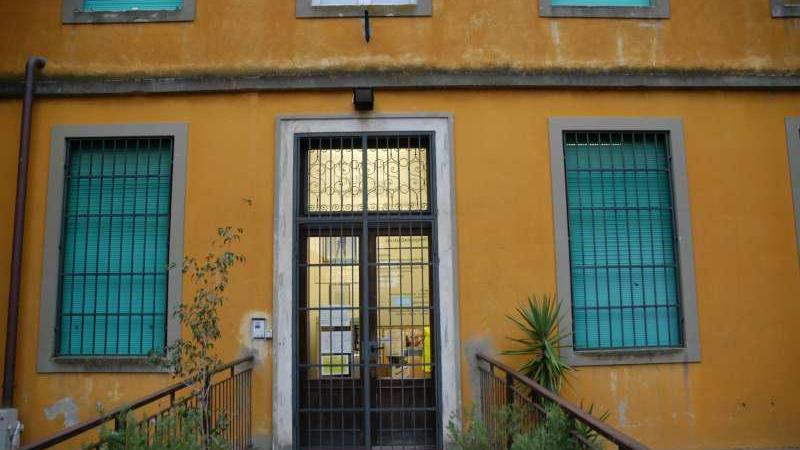 Gli uffici dell'anagrafe di via Saffi