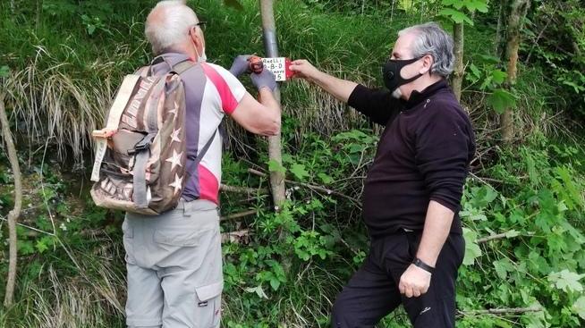 Il Cai di Sarzana sistema i 4 sentieri ad anello che arrivano a Fosdinovo