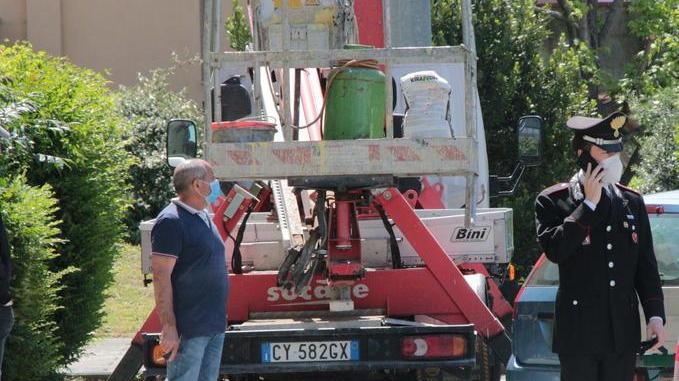 Grave operaio folgorato dai cavi elettrici