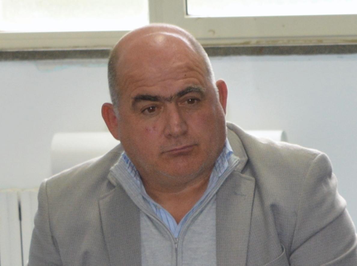 I sindaci premono per riaprire lunedì 