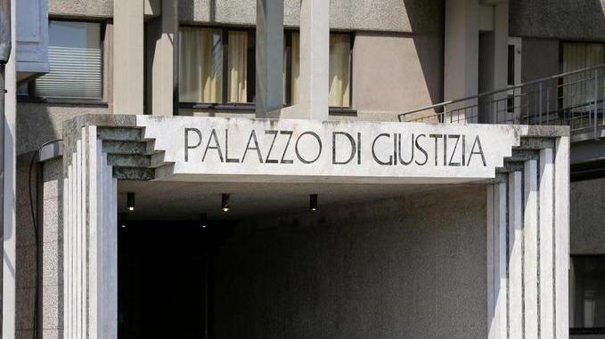 L'ingresso del tribunale di Prato