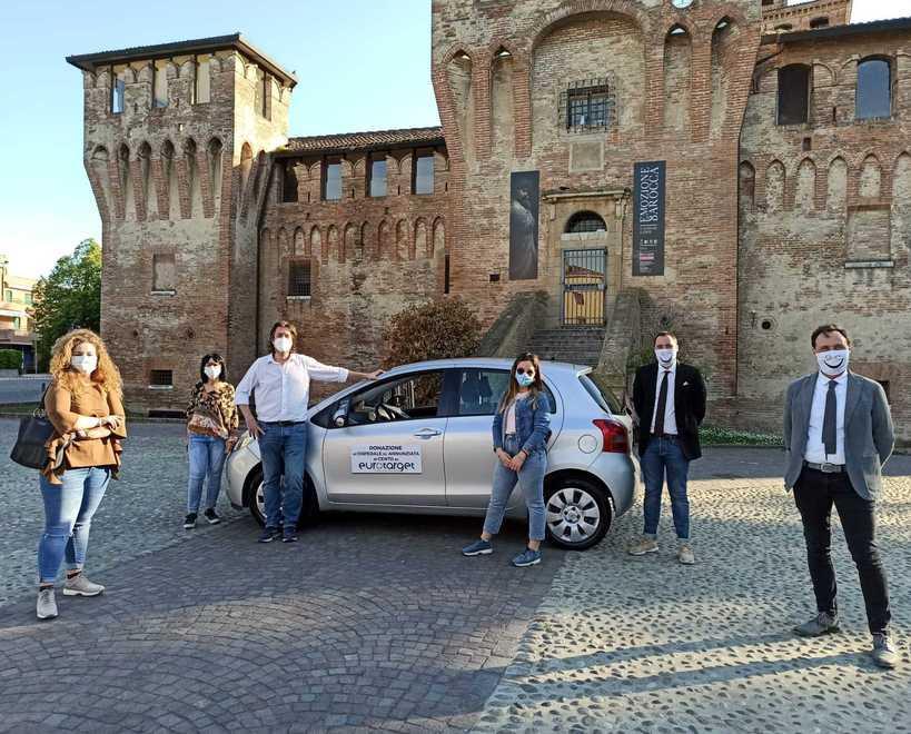 Dalla laurea alla corsia contro il Covid: «A Cento come a casa e ora pure l’auto» 