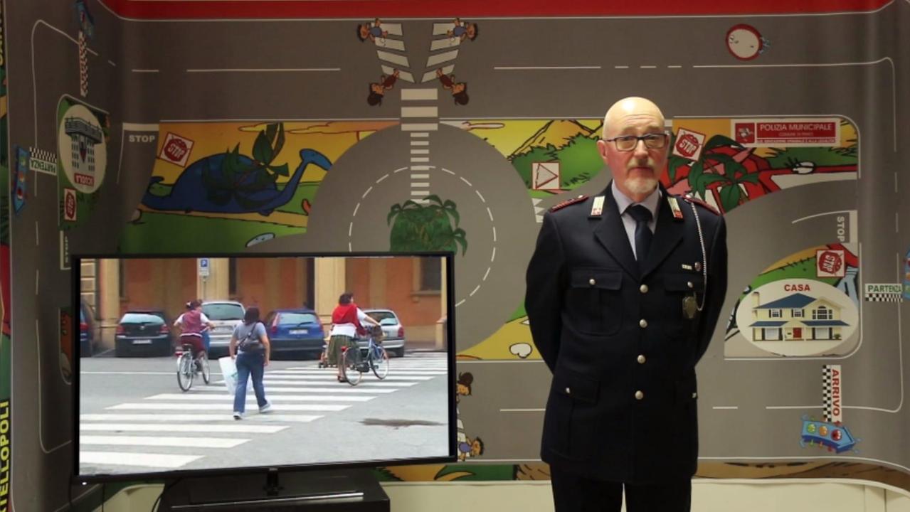 Una videolezione di educazione stradale