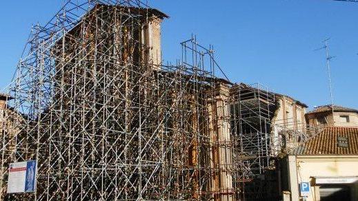 Mirandola Chiesa di San Francesco Il ministero ha bocciato il progetto, restauri fermi 