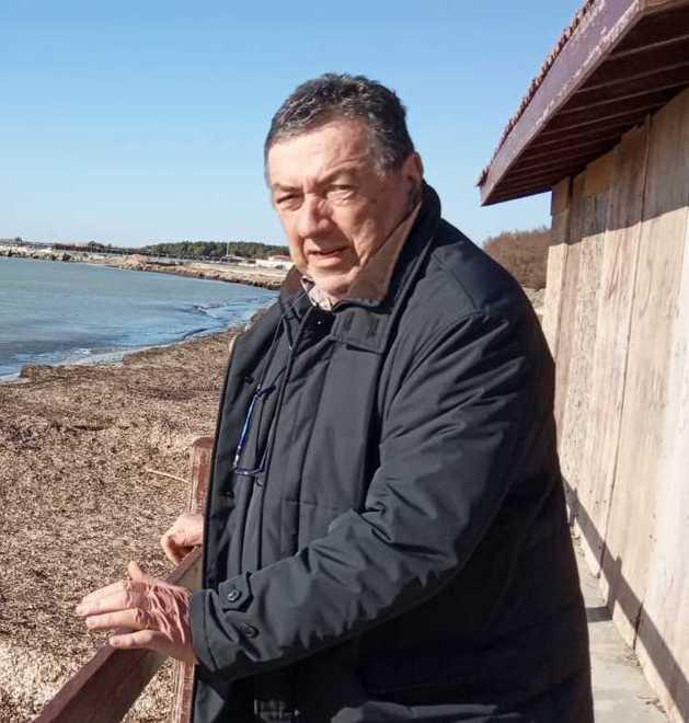 Vigilantes per controllare gli accessi e le distanze