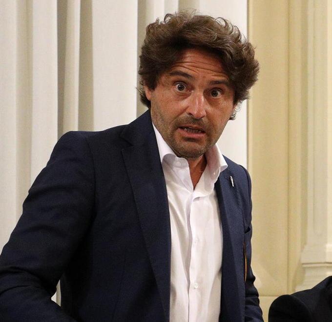 Il nuovo bilancio scontenta tutti: niente assunzioni per scuole e vigili 