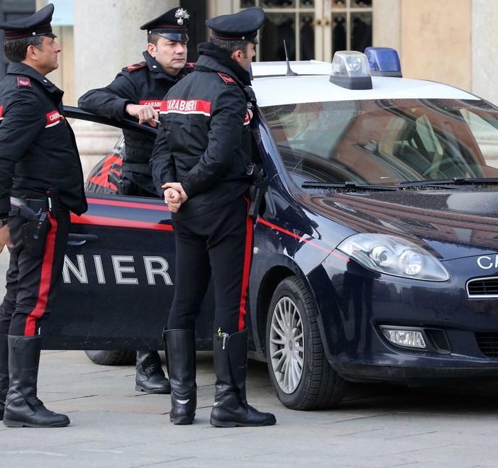 Festino a casa della nonna Multati 5 giovani irresponsabili