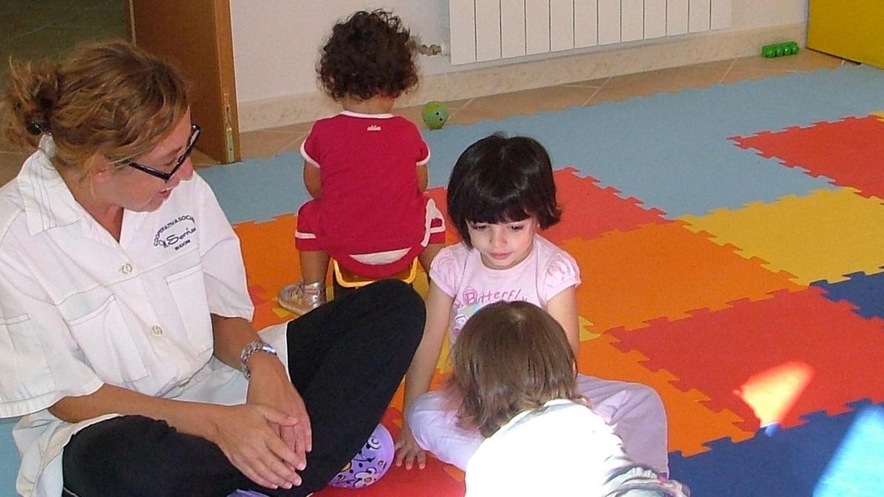 La mamma lavoratrice: voucher e micronidi