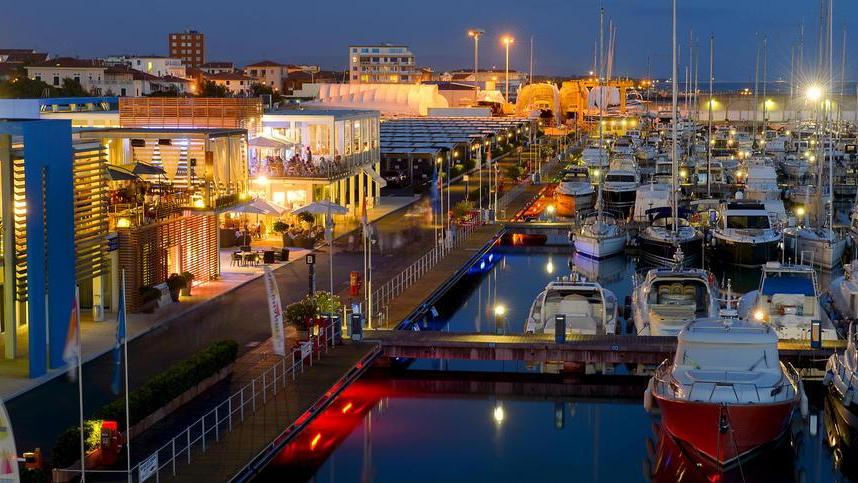 Una piattaforma per acquisti online in tutte le attività del porto turistico Marina Cala de’ Medici