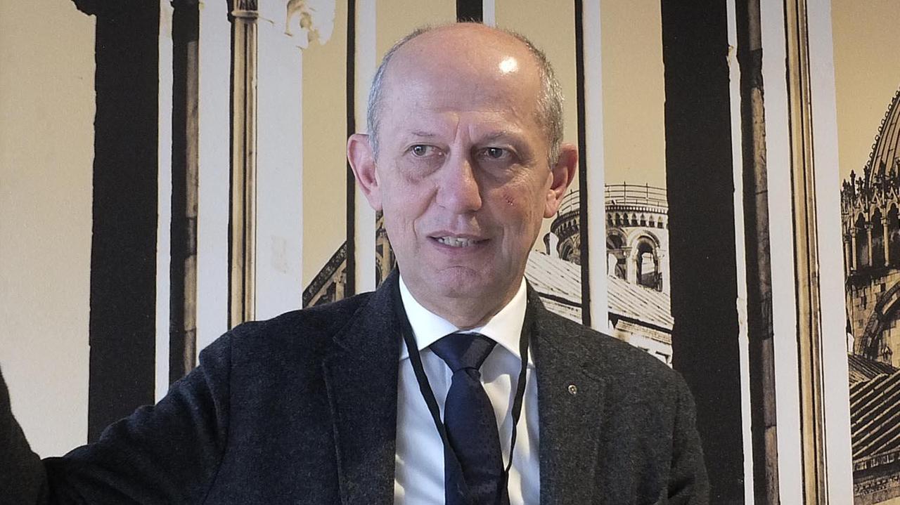 L'assessore regionale al turismo, Stefano Ciuoffo