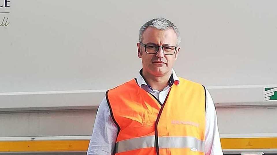 Raccolta dei rifiuti, guanti e mascherine all’inceneritore