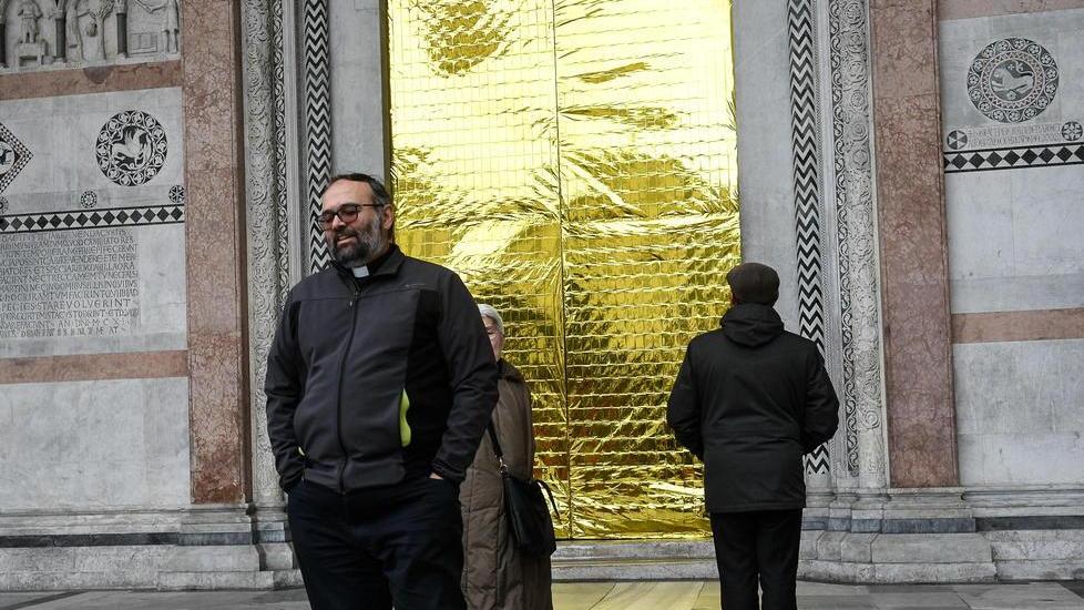 L’ingresso trionfale fra tanta gente