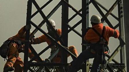 Tecnici per l’indotto Enel: 18 posti a Livorno e a Pisa