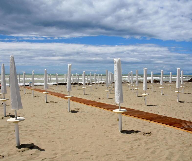 Concessioni balneari estese fino al 2033 anche per Marina e Principina 