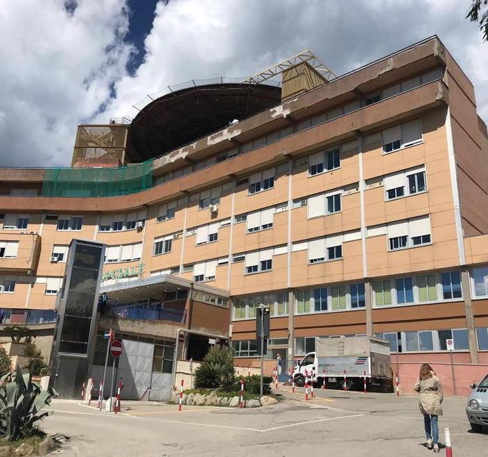 «Ora l’ospedale torni al passato «Troppi interventi in sospeso»