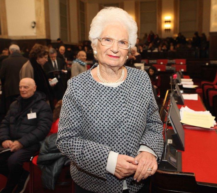 Liliana Segre sarà cittadina onoraria Il consiglio comunale vota all’unanimità 