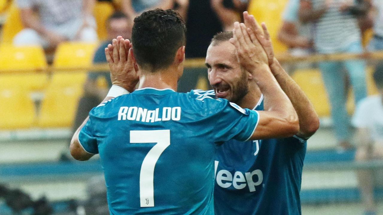 «Livorno è una mamma, a Torino trovo la pace Di notte studio le punte...». Tutto Chiellini dall'A alla Z