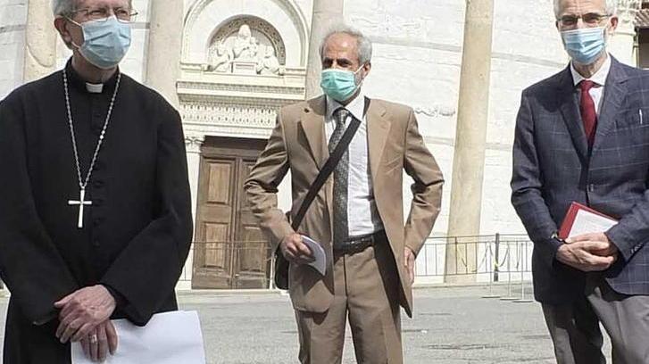 Da sinistra a destra: l’arcivescovo di Pisa, Giovanni Paolo Benotto, l’imam della comunità islamica cittadina, Mohammad Khalil, il pastore della chiesa valdese di Pisa e Livorno, Daniele Bouchard (foto Muzzi)
