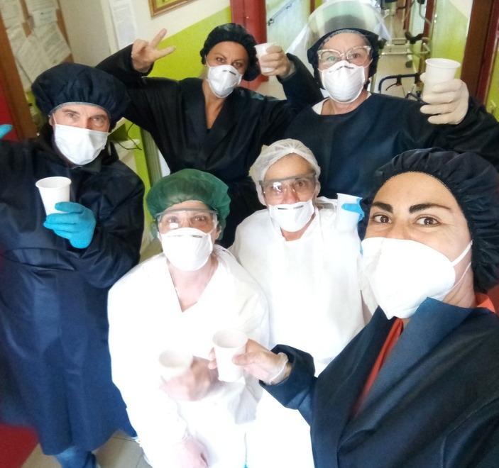 Rsa di Comeana, tutti guariti E gli operatori brindano 