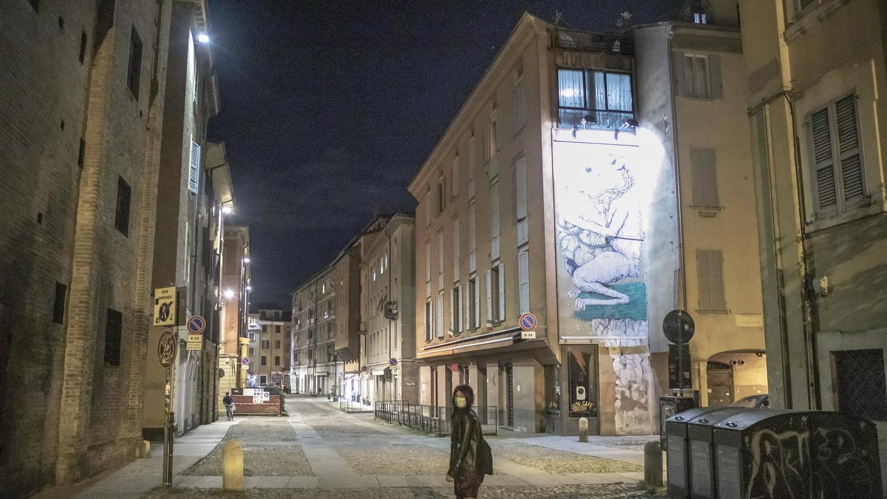 Modena La movida congelata di Gallucci e Pomposa «Regole poco chiare e per ora non si apre»